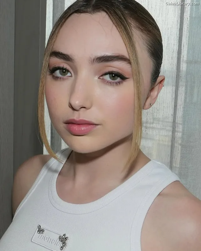 Peyton List photo 12 of 1015