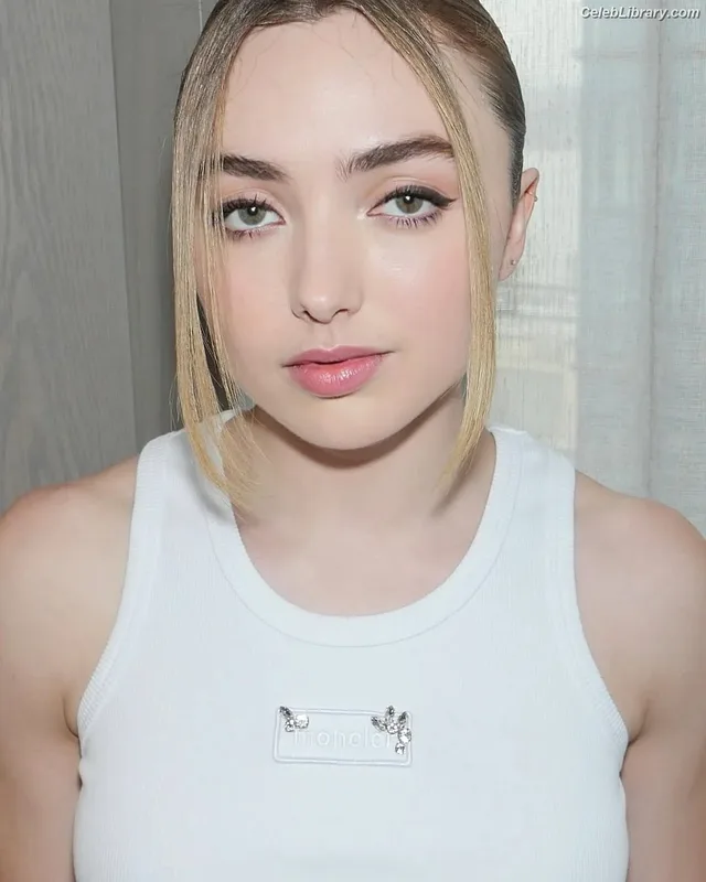 Peyton List photo 19 of 1015
