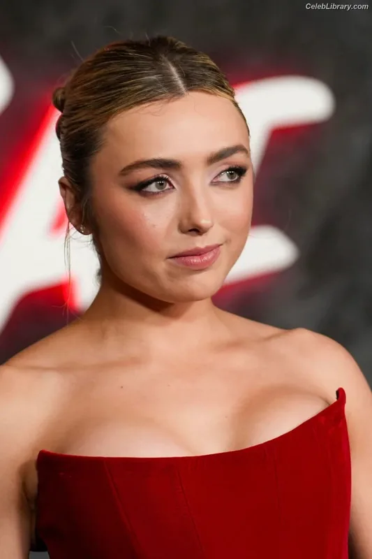 Peyton List photo 21 of 1015