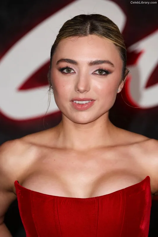 Peyton List photo 5 of 1015