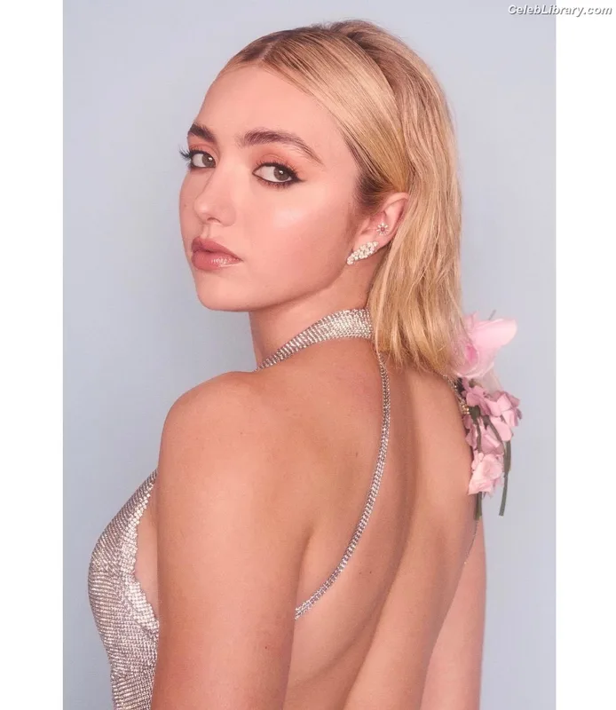 Peyton List photo 8 of 1015