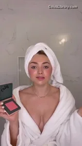 Peyton List photo 18 of 1015