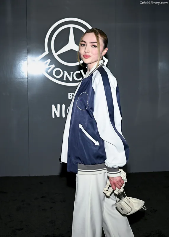 Peyton List photo 8 of 1015