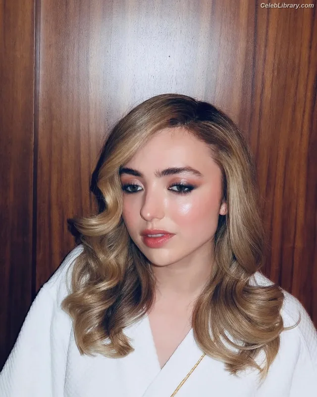 Peyton List photo 11 of 1015