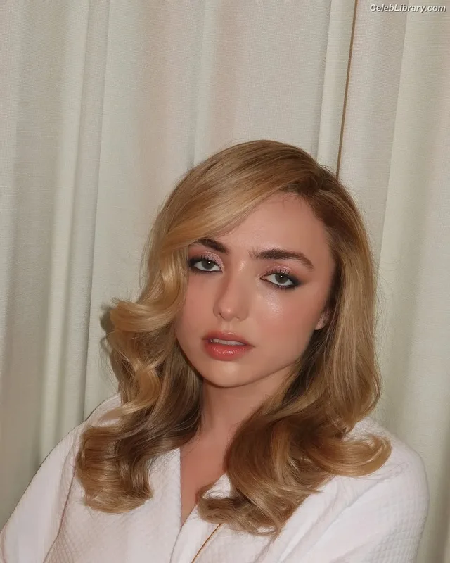 Peyton List photo 19 of 1015