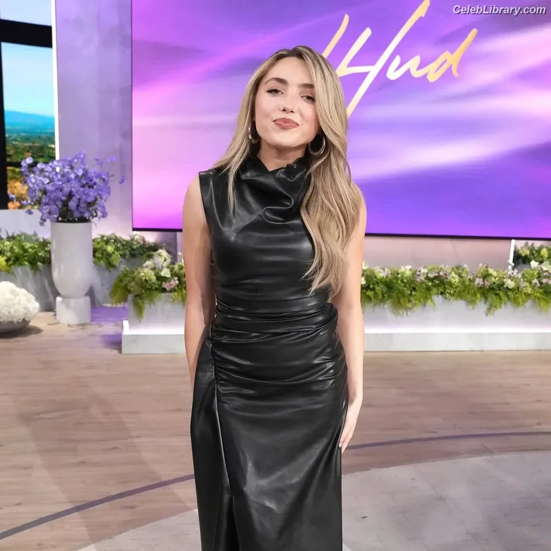 Peyton List photo 5 of 1015