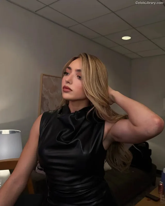Peyton List photo 8 of 1015