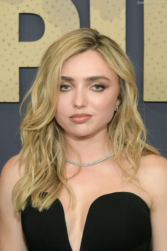 Peyton List photo 4 of 1015