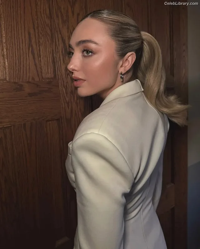 Peyton List photo 6 of 1015