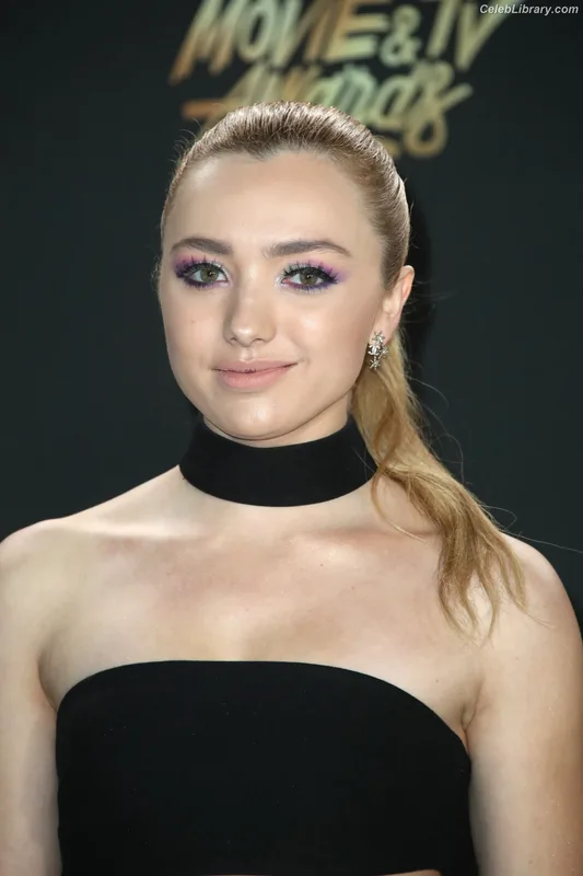 Peyton List photo 5 of 1015