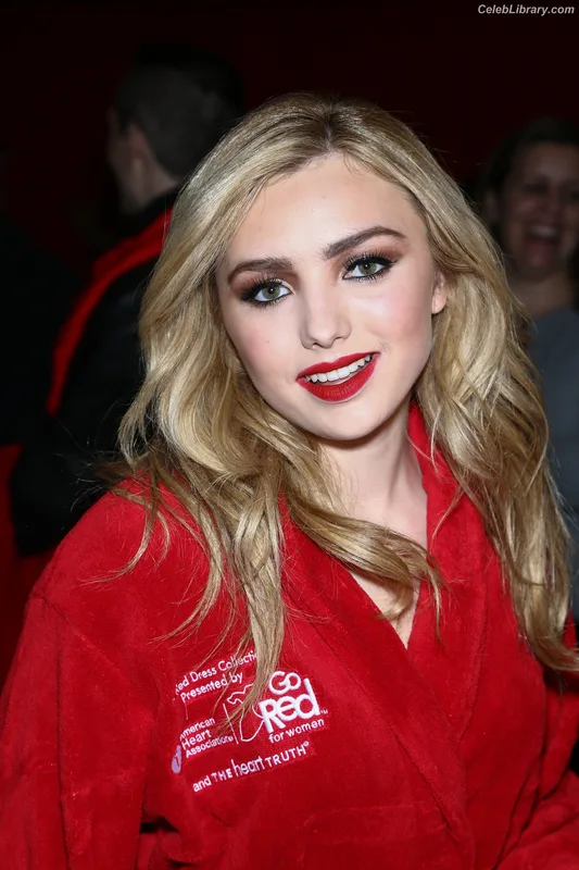 Peyton List photo 11 of 1015