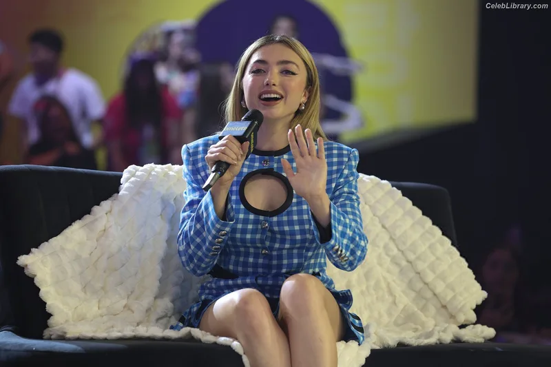 Peyton List photo 21 of 1015