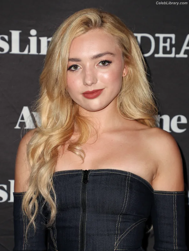 Peyton List photo 11 of 1015