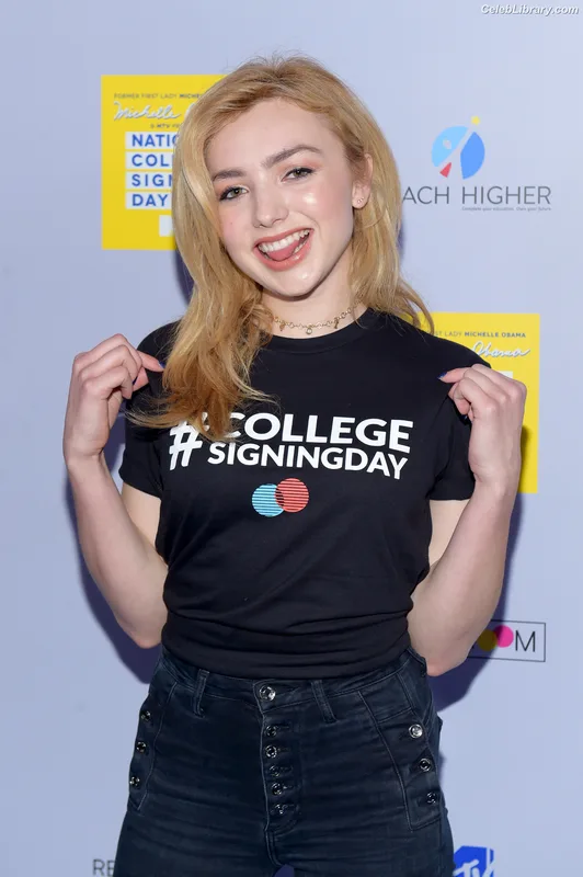 Peyton List photo 12 of 1015