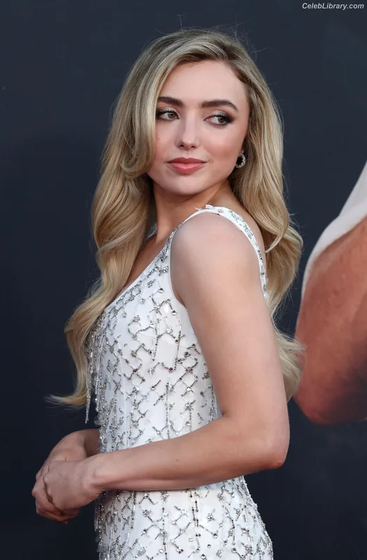 Peyton List photo 15 of 1015