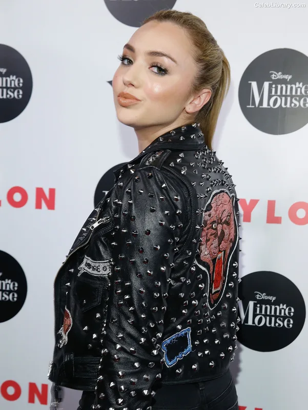 Peyton List photo 20 of 1015