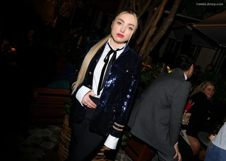 Peyton List photo 17 of 1015