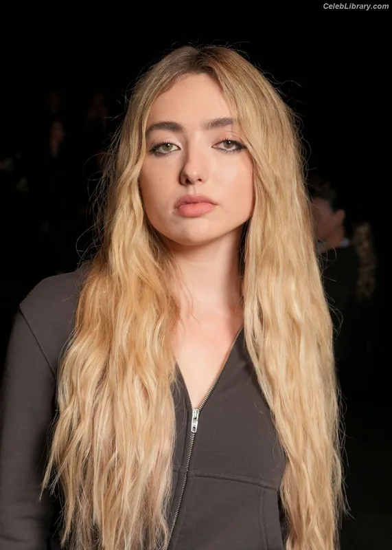 Peyton List photo 4 of 1015