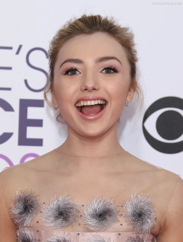 Peyton List photo 16 of 1015