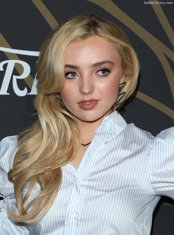 Peyton List photo 1 of 1015