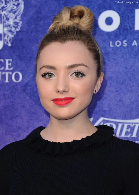 Peyton List photo 6 of 1015
