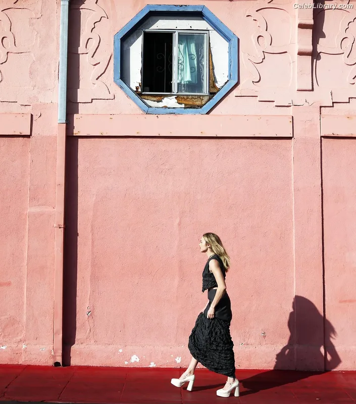 Peyton List photo 2 of 1015