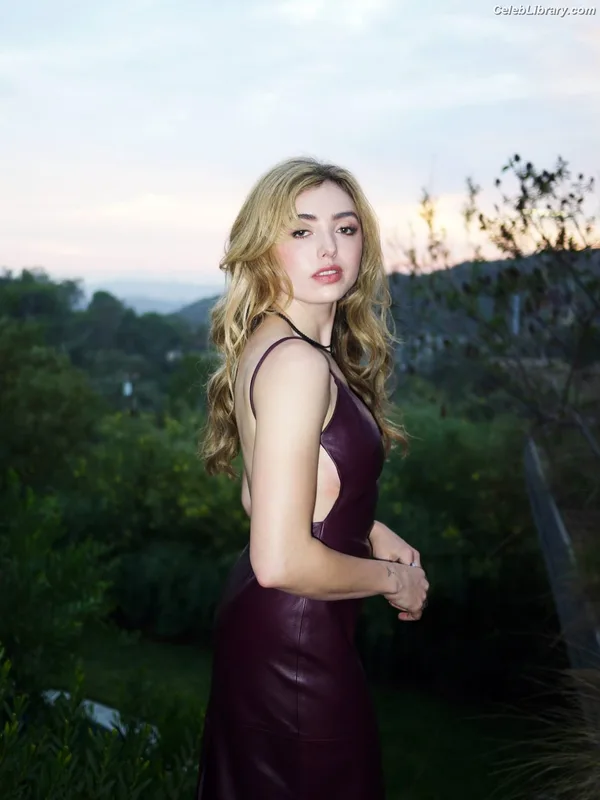 Peyton List photo 14 of 1015