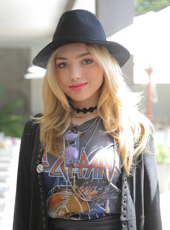 Peyton List photo 23 of 1015
