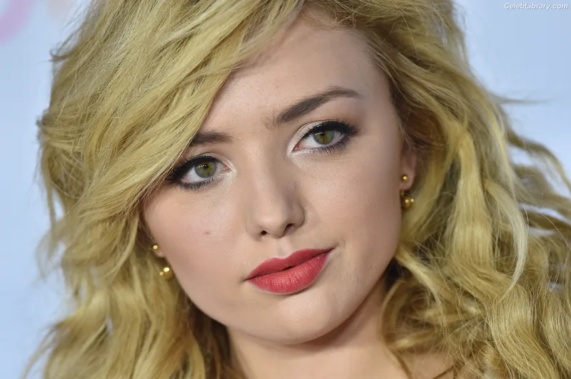 Peyton List photo 4 of 1015