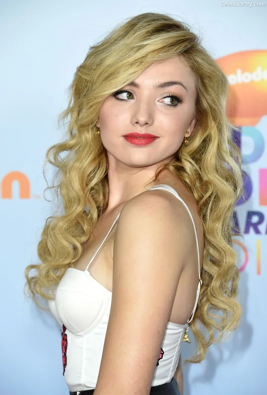Peyton List photo 8 of 1015