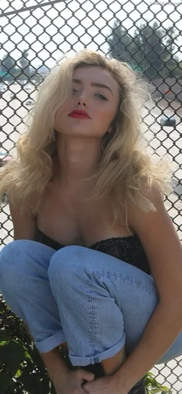 Peyton List photo 11 of 1015
