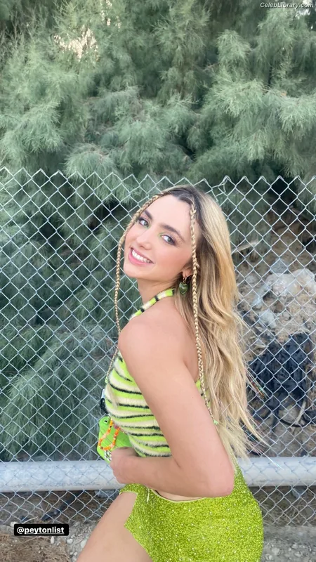 Peyton List photo 4 of 1015