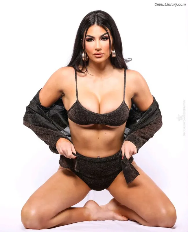 Peyton Royce photo 12 of 2287