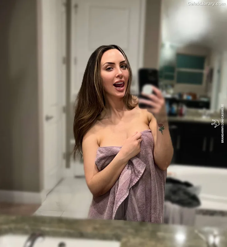 Peyton Royce photo 17 of 2287