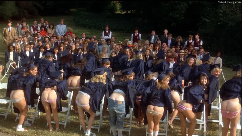 Phoebe Cates photo 3 of 62