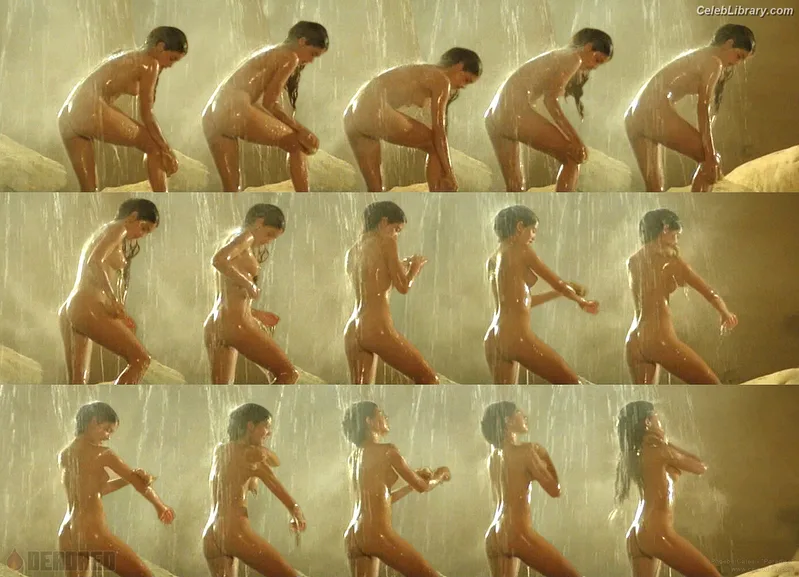 Phoebe Cates photo 7 of 62