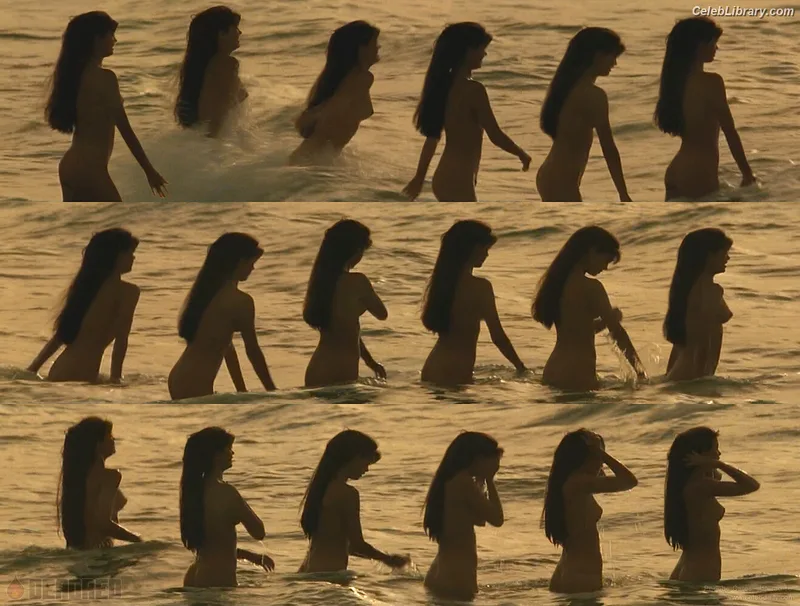 Phoebe Cates photo 12 of 62