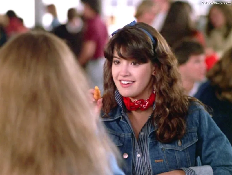 Phoebe Cates photo 14 of 62