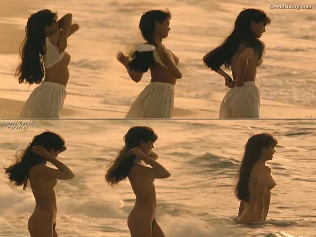 Phoebe Cates photo 12 of 62