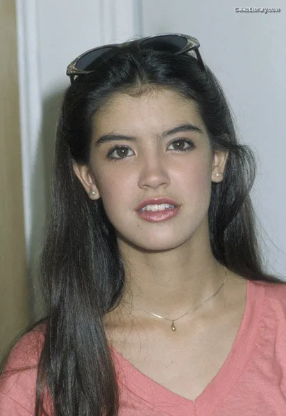 Phoebe Cates photo 7 of 62