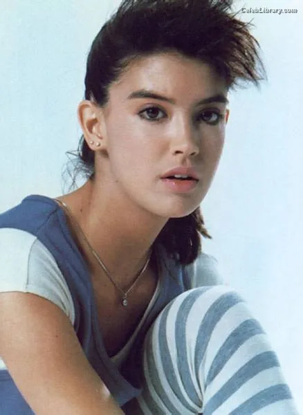 Phoebe Cates photo 11 of 62
