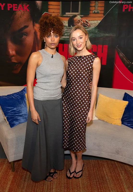 Phoebe Dynevor photo 5 of 169