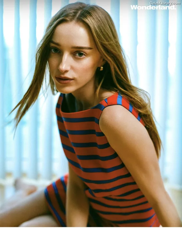 Phoebe Dynevor photo 16 of 169