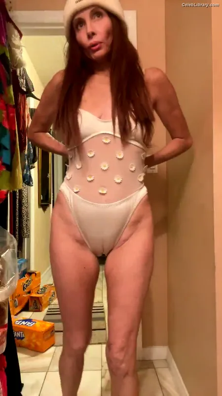 Phoebe Price photo 9 of 1615