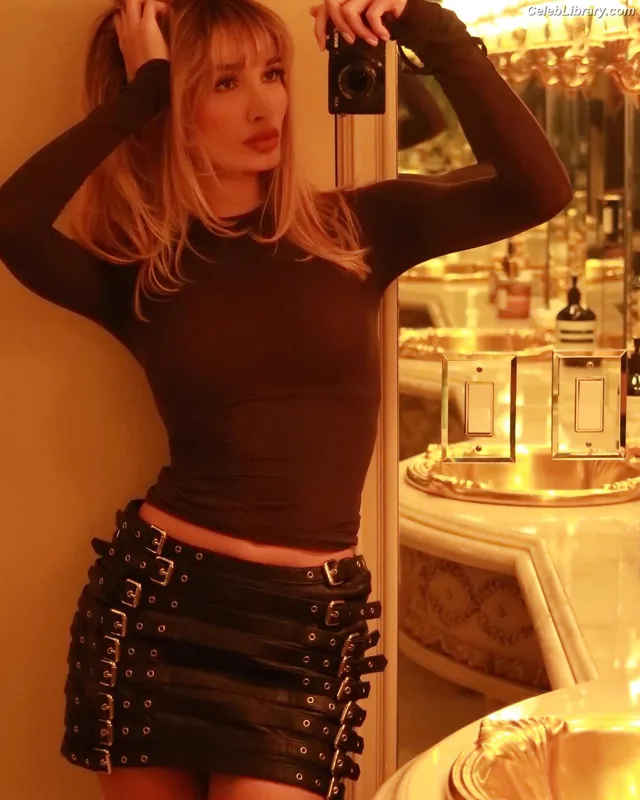 Pia Mia Perez photo 2 of 189