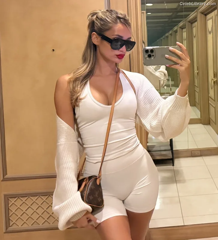 Pia Mia Perez photo 6 of 189
