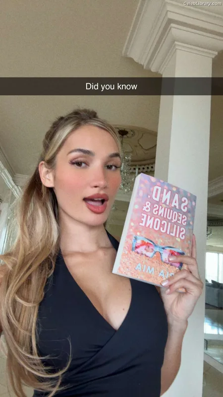 Pia Mia Perez photo 11 of 189