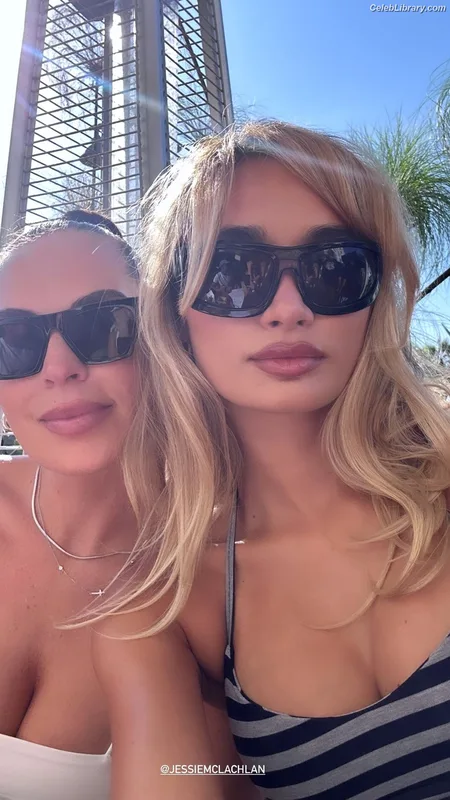 Pia Mia Perez photo 21 of 189