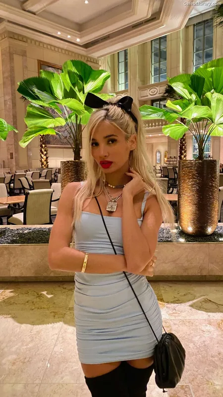 Pia Mia Perez photo 4 of 189