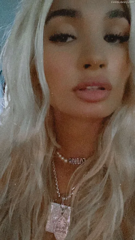 Pia Mia Perez photo 8 of 189